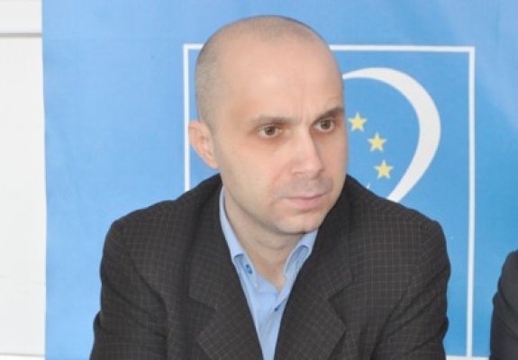 Petre: Ponta vrea să ducă România în anii 1950